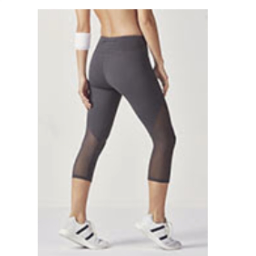 Fabletics Polly Capri II Gray